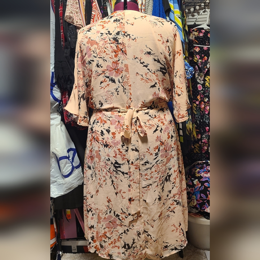 Floral Print Dress - Picture 4 of 11